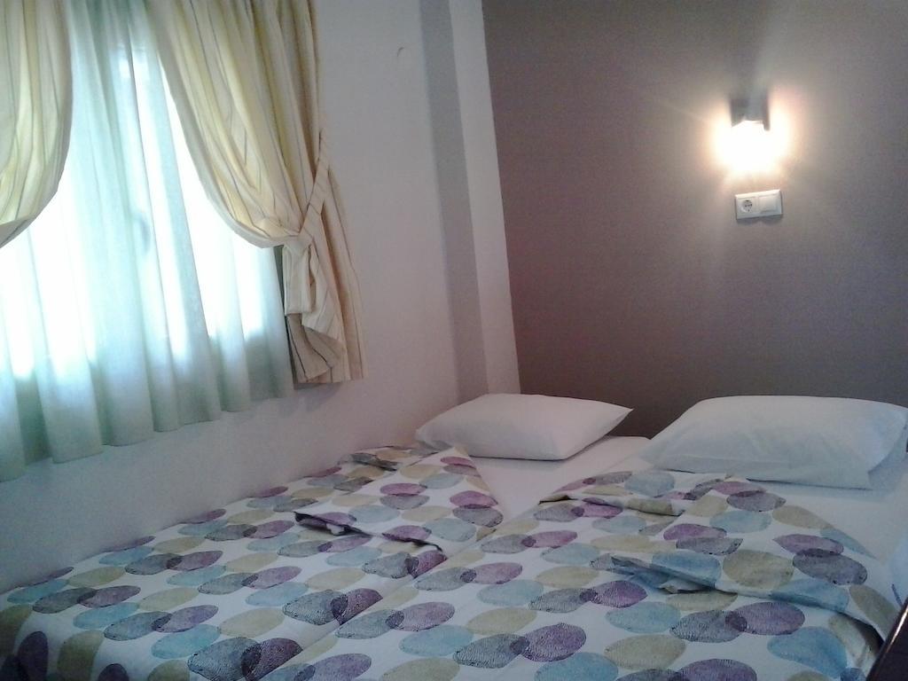 Thalassorama Apartment